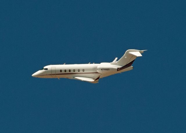 Bombardier Challenger 300 (N798QS) - Aircraft on left cross wind from 27 at Carson City