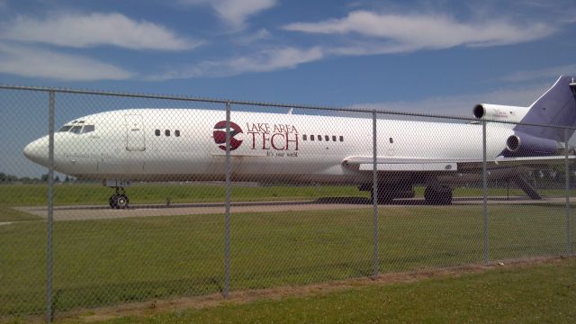 BOEING 727-200 (N478FE) - Donated to local aviation school