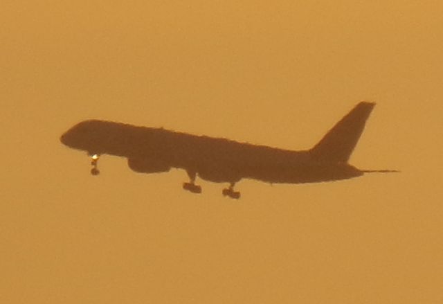 Boeing 757-200 (N943FD)