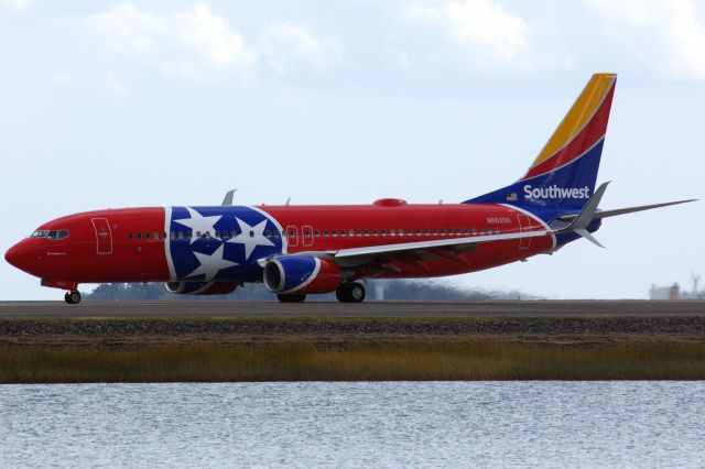 Boeing 737-800 (N8620H) - Tennessee One departing BOS on 10/10/22. 