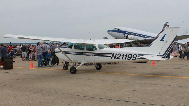 Cessna Skyhawk (N21199) - Parked in the spectators area during the 2018 Rhode Island Air National Guard Open House/Air Show.