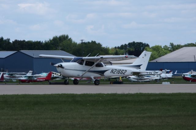 Cessna Skyhawk (N21662)