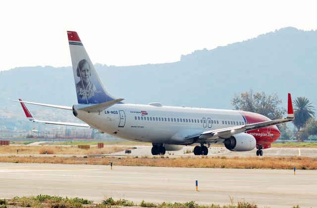 Boeing 737-800 (LN-NGS)