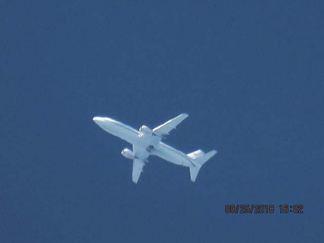 BOEING 737-400 (N279AD)