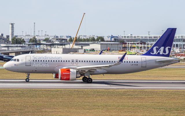 Airbus A320neo (LN-RGM)