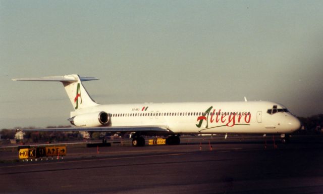 McDonnell Douglas MD-83 (XA-SXJ) - From April 1998