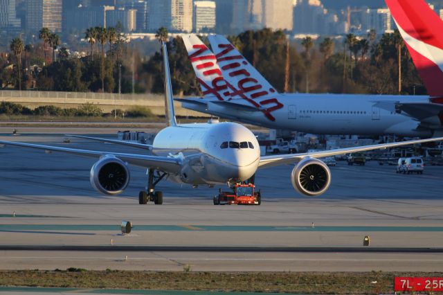 Boeing 787-9 Dreamliner (N38955)