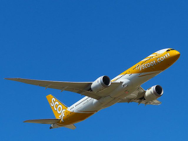 Boeing 787-9 Dreamliner (9V-OJG) - I took this picture on Apr 13, 2019.br /TR899/13 NRT-TPE