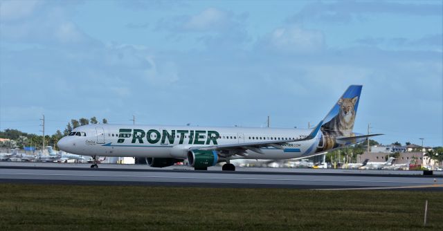 Airbus A321 (N715FR)