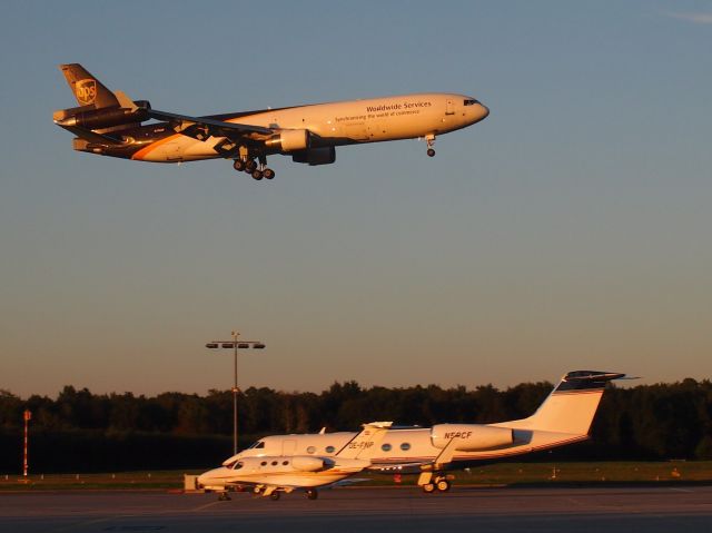 Boeing MD-11 (N296UP)