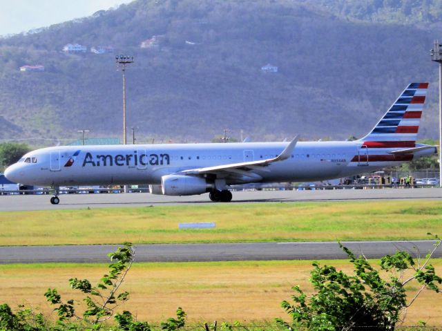 Airbus A321 (N994AN)