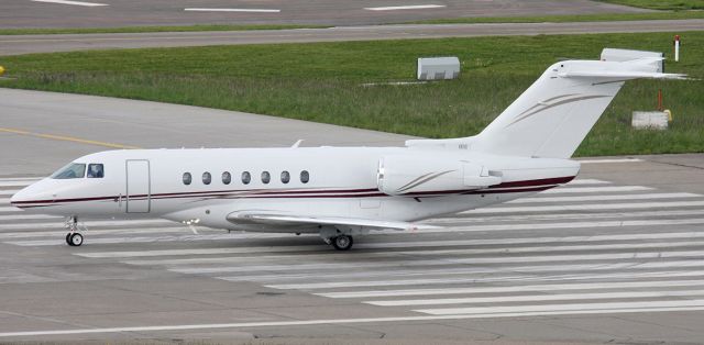 Hawker Beechcraft 4000 (N7567T)