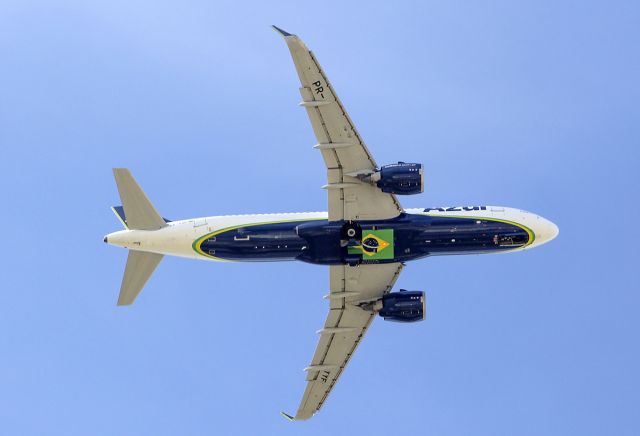 Airbus A320neo (PR-YYF)