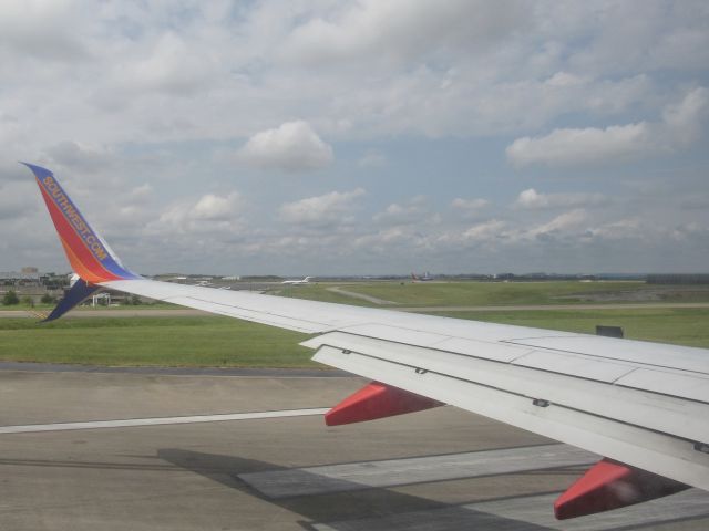 Boeing 737-800 (N8609A) - 8/23/19 WN298 BNA-EWR. 