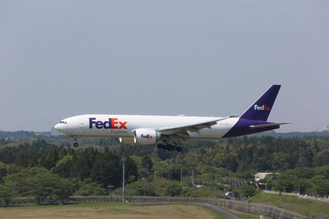 Boeing 777-200 (N857FD)