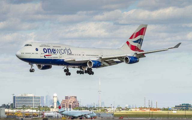 Boeing 747-400 (G-CIVL)