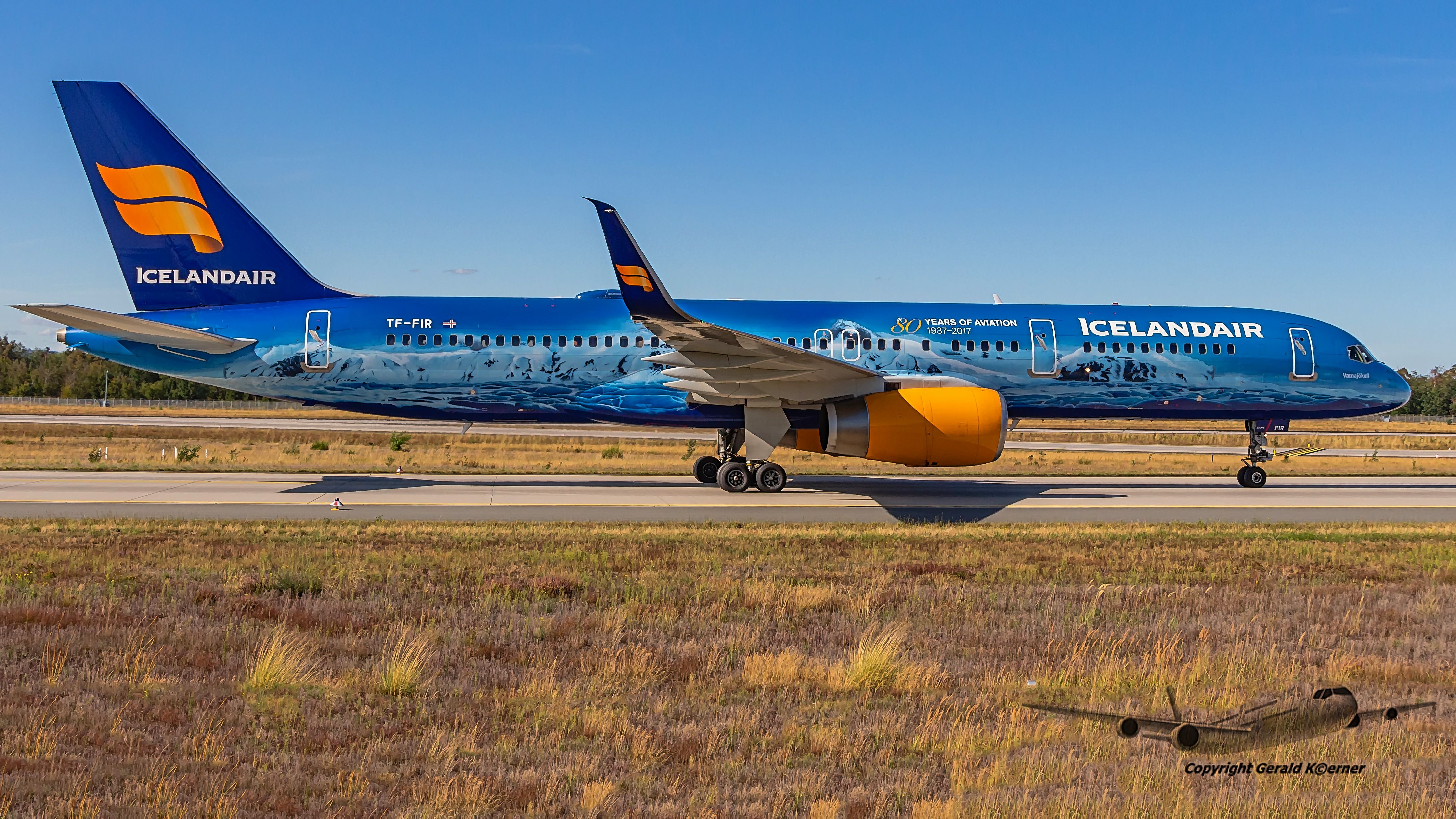 Boeing 757-200 (TF-FIR)