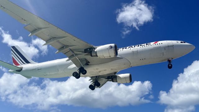 Airbus A330-200 (F-GZCL) - F-GZCL, an Airbus A330-203, on final approach @ SXM/TNCM from CDG/LFPG. 3/21/22. 