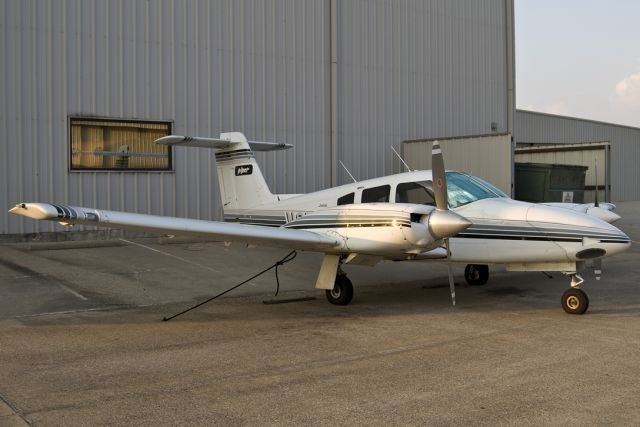 Piper PA-44 Seminole (N851ND)