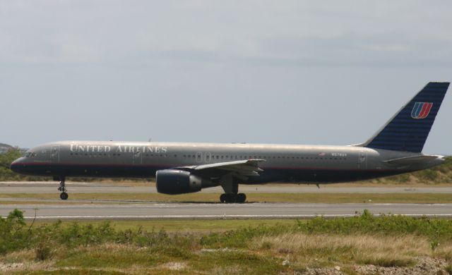 BOEING 767-300 (N578UA)