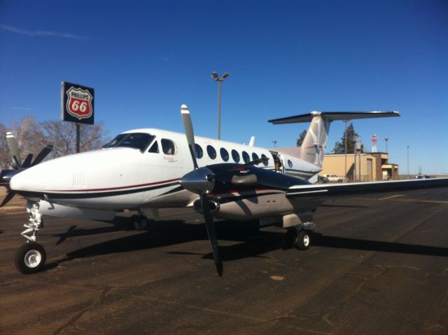 Beechcraft Super King Air 350 (N292TG) - Stop for fuel enroute from KMBO to KHND