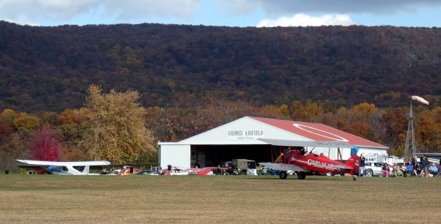 WACO O (N760E) - Shown here taxiing to parking is this 1928 WACO Model 10 GXE/ASO Biplane in the Autumn of 2024.  