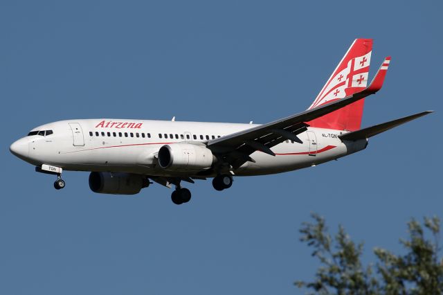 Boeing 737-700 (4L-TGN) - EHAM