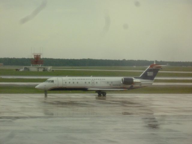 Canadair Regional Jet CRJ-200 (N469AW)