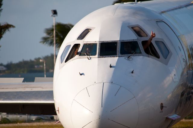 McDonnell Douglas MD-82 (PJ-MDC)