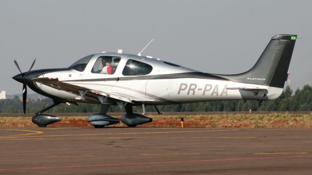 Cirrus SR-22 (PR-PAA)