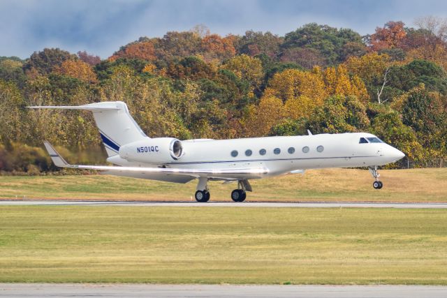 N501QC — - N501QC is a 2013 Gulfstream G550 seen here departing Atlanta's PDK executive airport. I shot this with a Canon 100-400mm IS II lens at the focal length of 200mm. Camera settings were 1/5300 shutter, F5, ISO 500.  Please check out my other photography. Votes and positive comments are always appreciated. Questions about this photo can be sent to Info@FlewShots.com