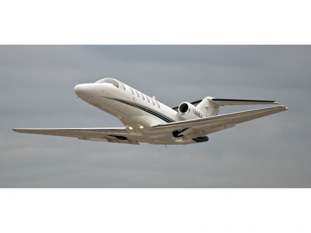 Cessna Citation CJ2+ (N717HA) - Take off RW08.