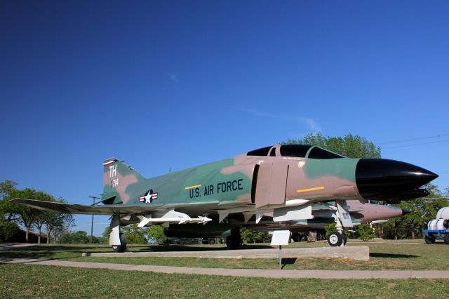 McDonnell Douglas F-4 Phantom 2 (66-8714)