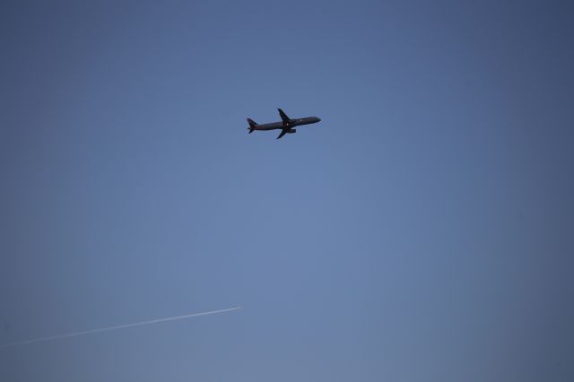 Airbus A321 —