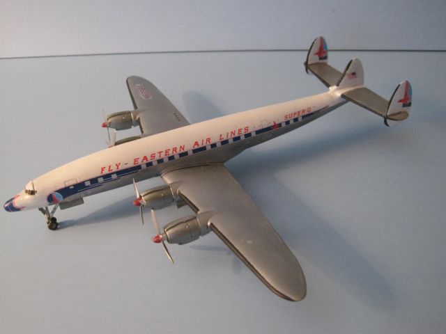 — — - Lockheed Super Constellation