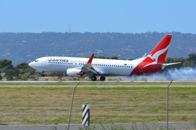 Boeing 737-800 (VH-VZU) - A "hot" landing on runway 05. Thursday 6th March 2014.