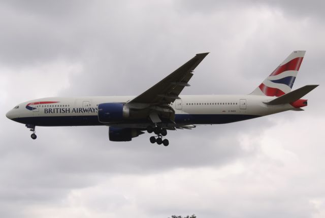 Boeing 777-200 (G-RAES)