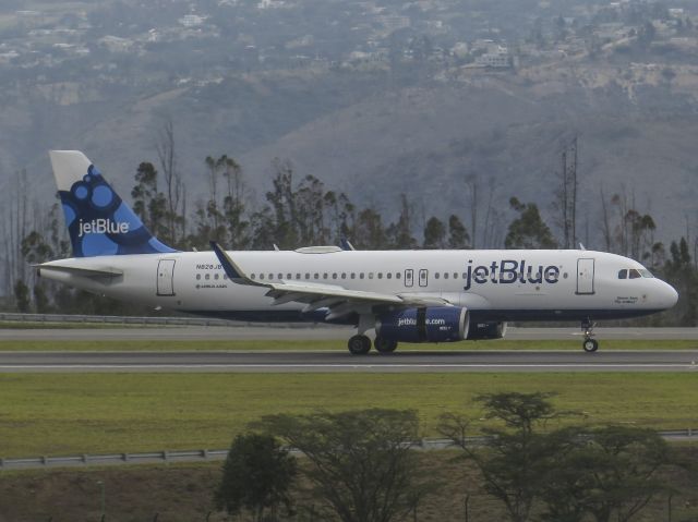 Airbus A320 (N828JB) - Maiden flight of JetBlue to Quito from Fort Lauderdale as JBU2851