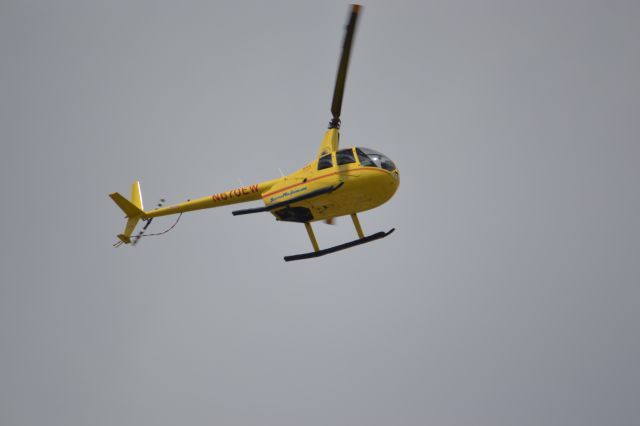 Robinson R-44 (N670EW)