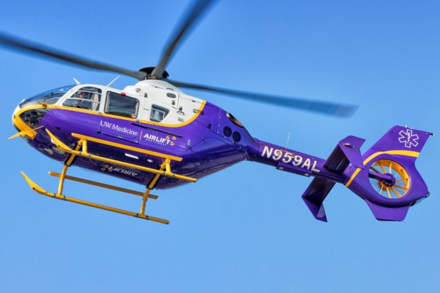 Eurocopter EC-635 (N959AL) - AIRLIFT7 lifting out of the Central Washington Hospital in Wenatchee.