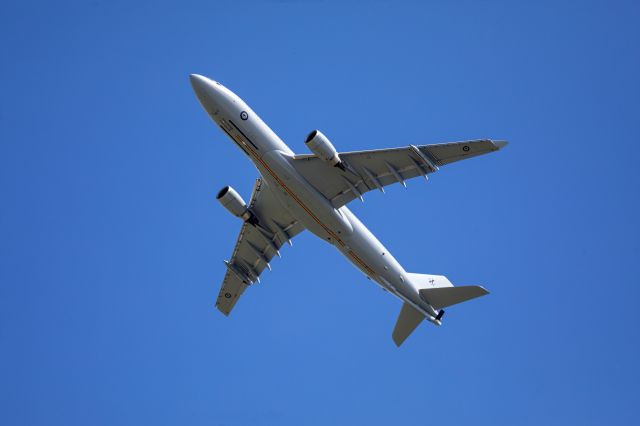 Airbus A330-200 (A39004)