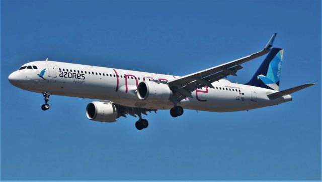 Airbus A320 (CS-TSI) - Santa Maria Island International Airport - LPAZ - Azores. May 23, 2021