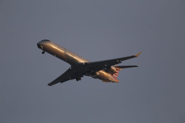 Canadair Regional Jet CRJ-900 (N946LR)