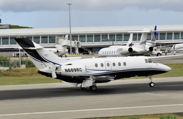 Hawker 800 (N609RC)