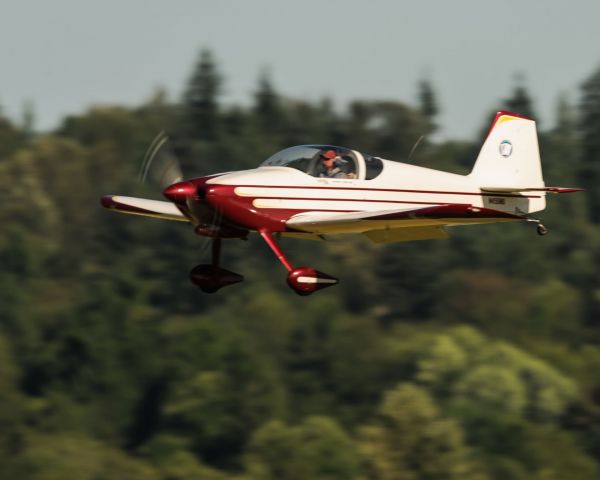 Vans RV-6 (N456MD) - Black Jack Squadron member landing 34 @ KAWO