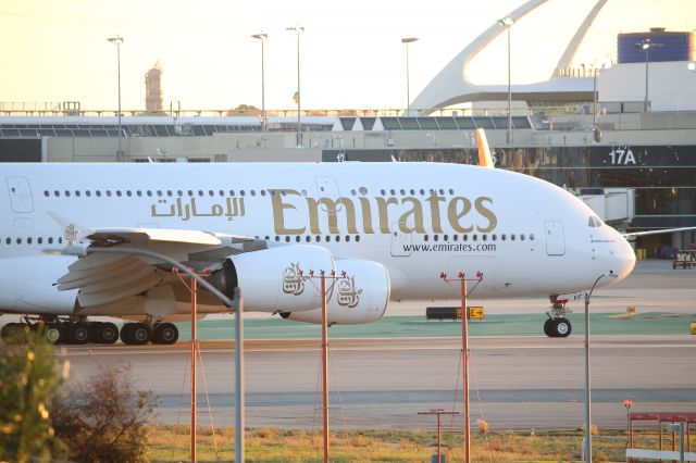 Airbus A380-800 (A6-EVF)