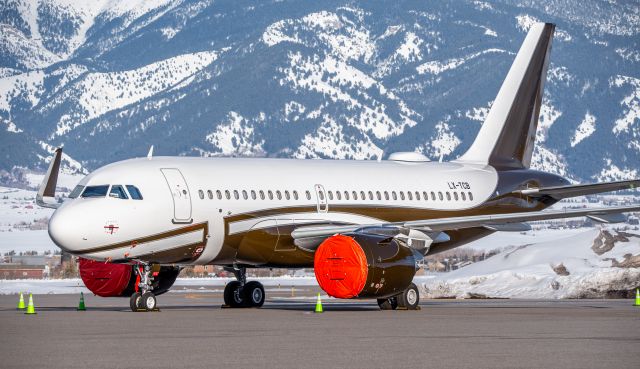 Airbus A319neo (LX-TCB) - Sweet private a319 NEO at BZN