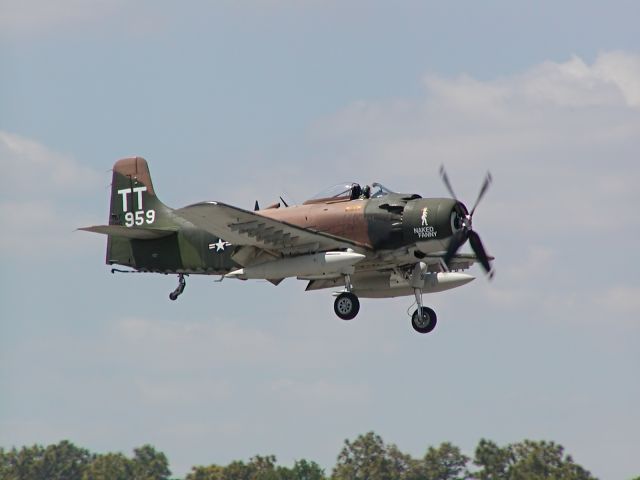 N959AD — - A-1D Skyraider "Naked Fanny"