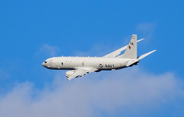 Boeing P-8 Poseidon (16-8848) - P8 in its bank.