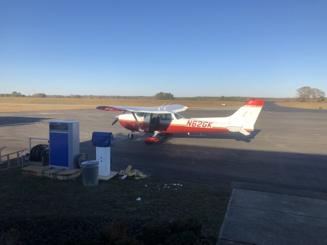 Cessna Skyhawk (N62GK) - Mac Crenshaw Memorial Airport, Greenville, AL